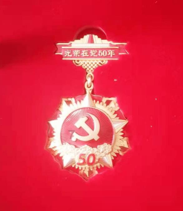豪爵踏板车UC+R100大灯是进口的吗？游戏画面